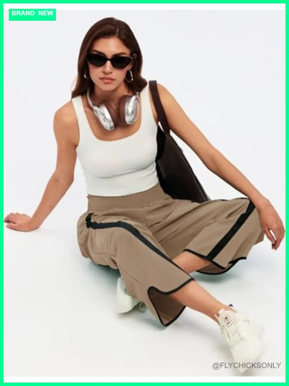 Wide Leg Track Pants with Pockets Elastic Waist Contrast Stripe Athleisure - Picture 5 of 7